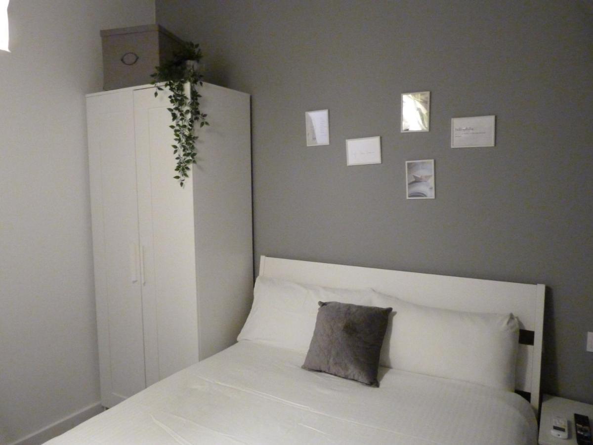 Intimo Y Acogedor "Algunos" Con Banera Hidromasaje Apartment Валенсия Екстериор снимка