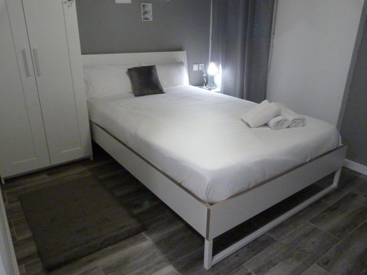 Intimo Y Acogedor "Algunos" Con Banera Hidromasaje Apartment Валенсия Екстериор снимка