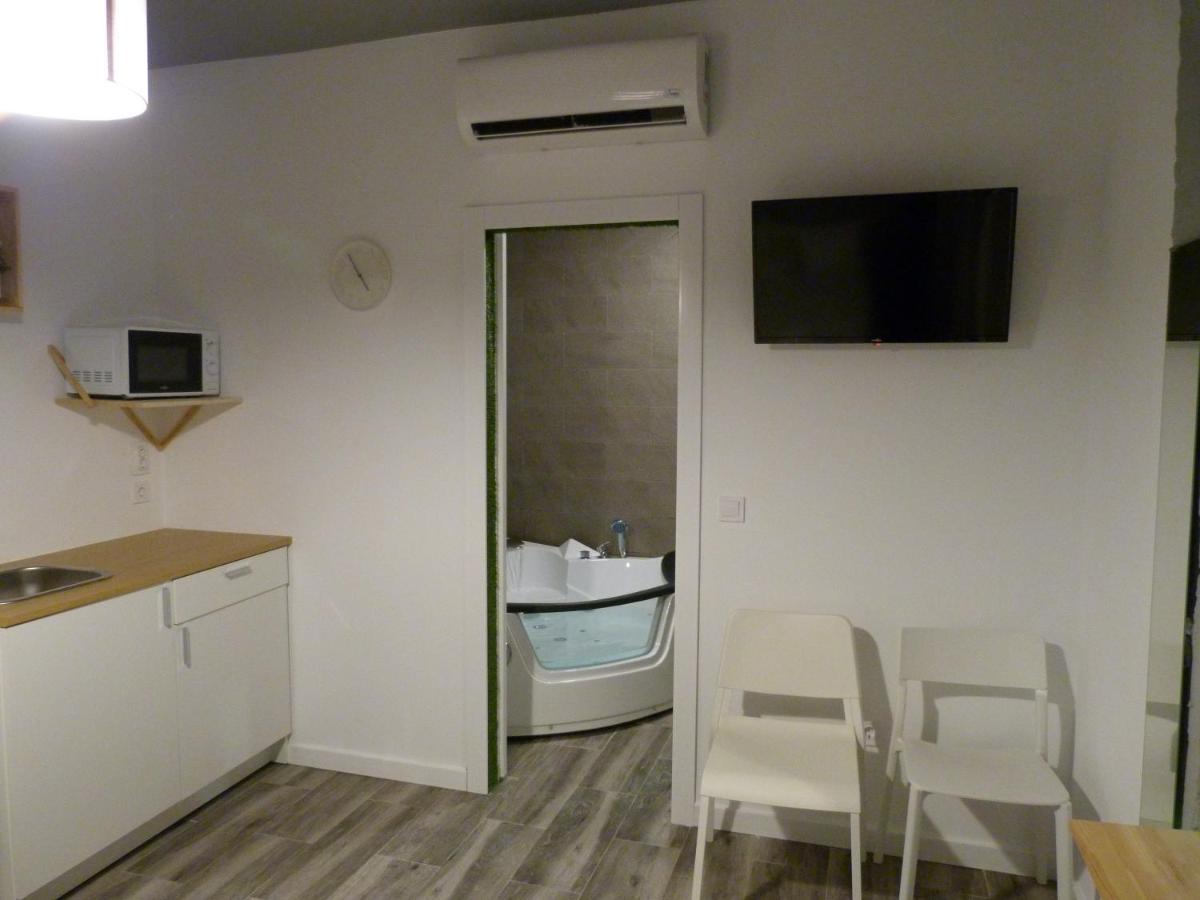 Intimo Y Acogedor "Algunos" Con Banera Hidromasaje Apartment Валенсия Екстериор снимка