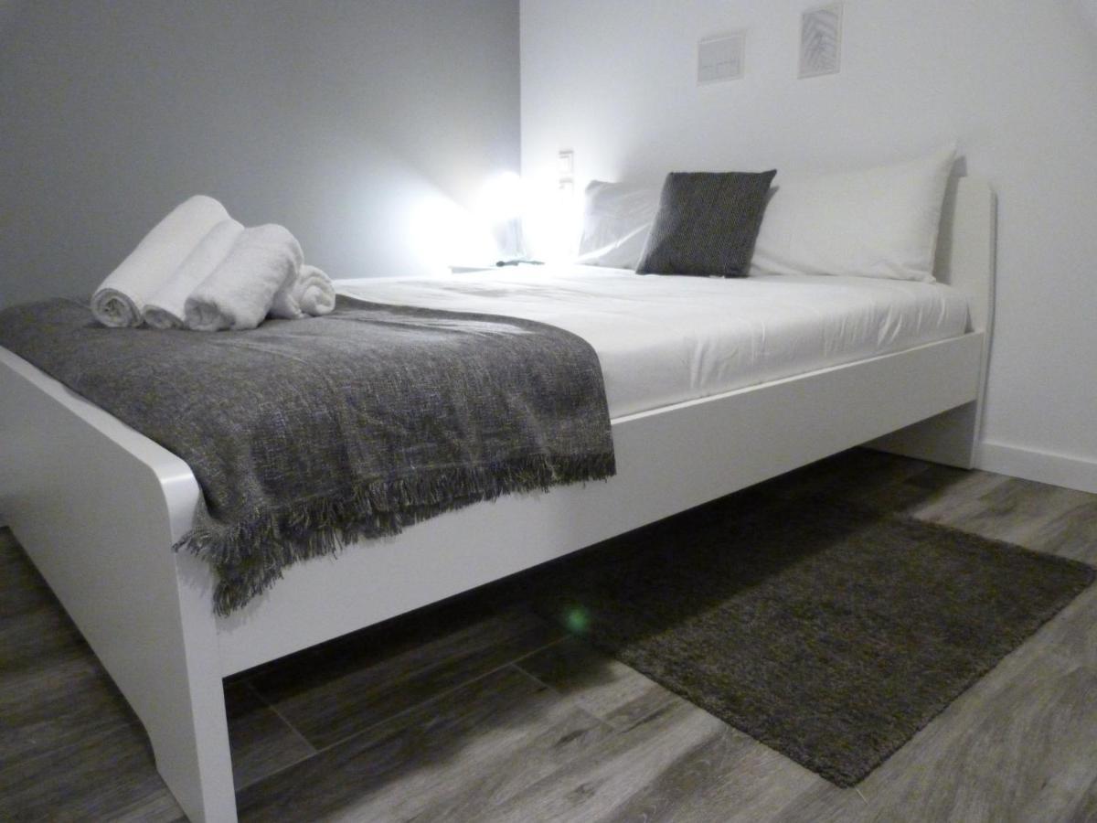 Intimo Y Acogedor "Algunos" Con Banera Hidromasaje Apartment Валенсия Екстериор снимка